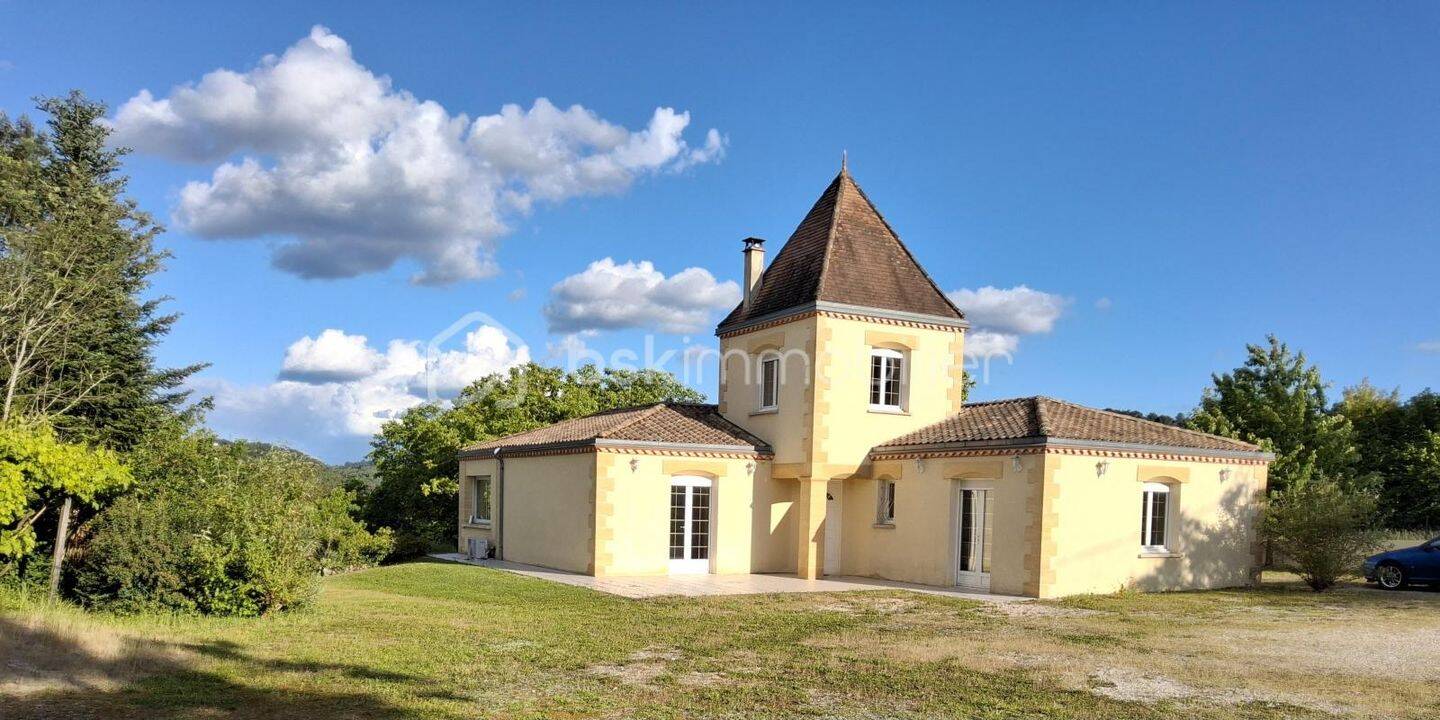 Maison 5 pièces 123 m² · à Saint-Astier · 123 m² · 285 000 €