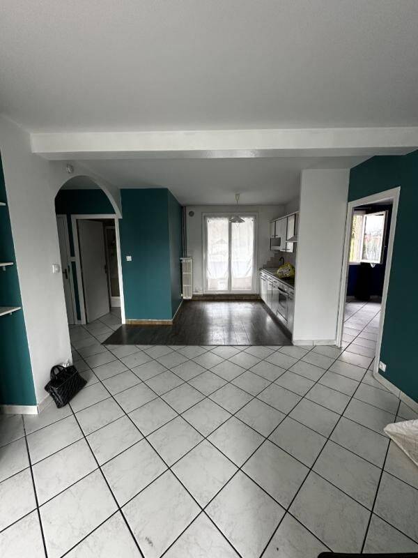 Appartement 3 pièces 53 m² · à Domène · 53 m² · 769 €/mois