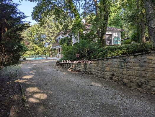 Maison à vendre 179 000 € 10 pièces 5 chambres 182 m² 7 000 m² de terrain Rural Fumel 47500