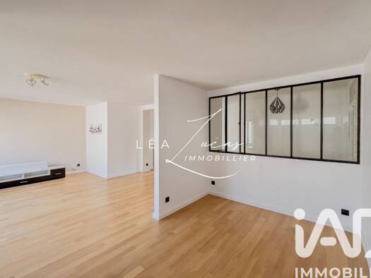 Appartement à vendre 850 000 € 4 pièces 3 chambres 102 m² Étage 5/5 Buttes Chaumont Paris 19ème arrondissement 75019