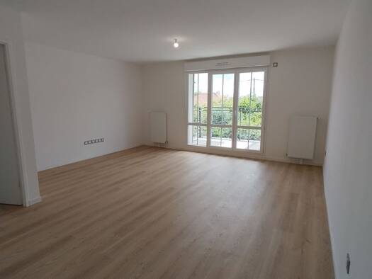 Appartement à louer 1 285 € 3 pièces 2 chambres 68 m² Étage 1/4 Le Plateau Pyramide Athis-Mons 91200
