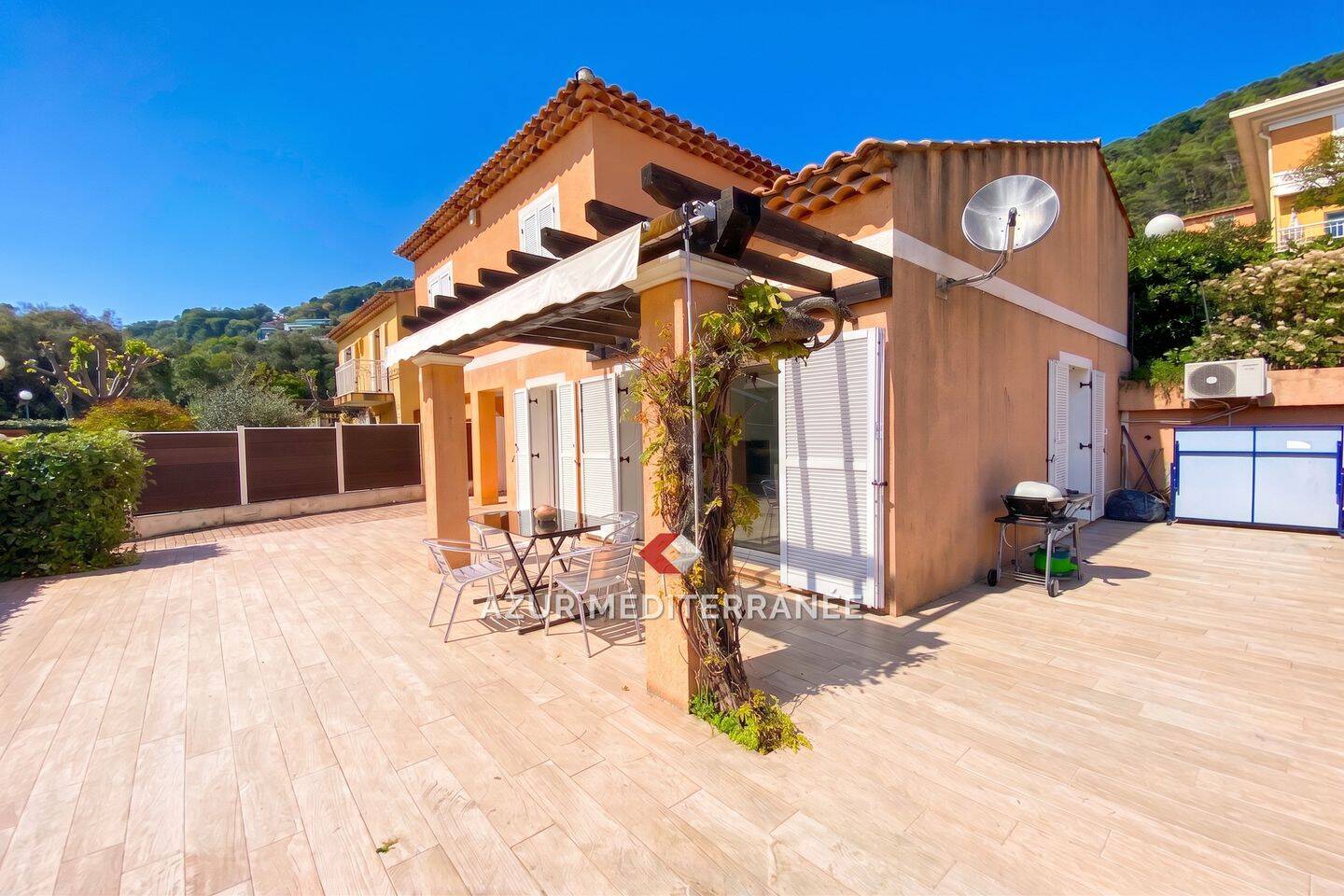 Maison 4 pièces 98 m² · à Èze · 98 m² · 865 000 €