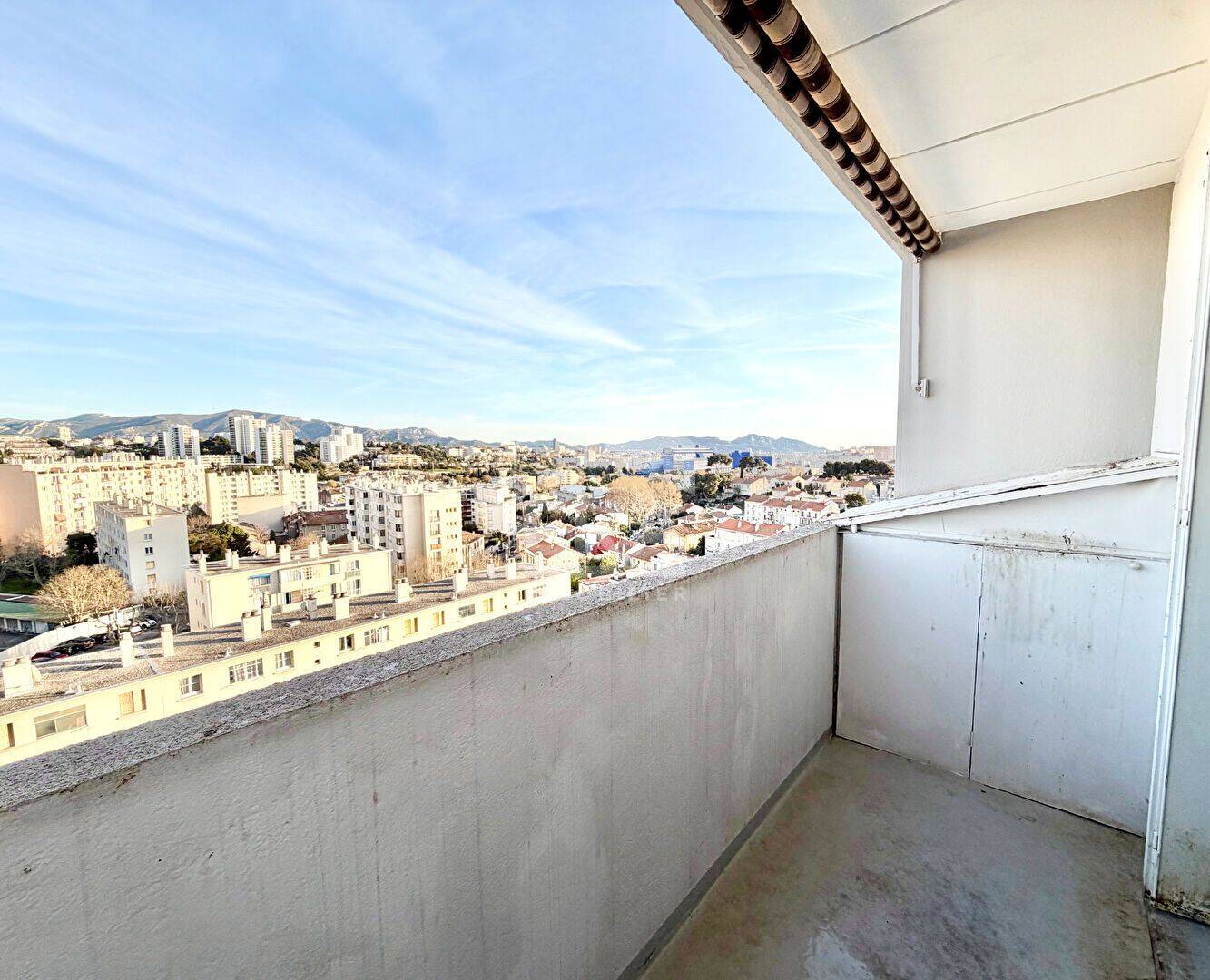 Appartement 2 pièces 65 m² · à Marseille 13ème Arrondissement · 64,6 m² · 105 000 €