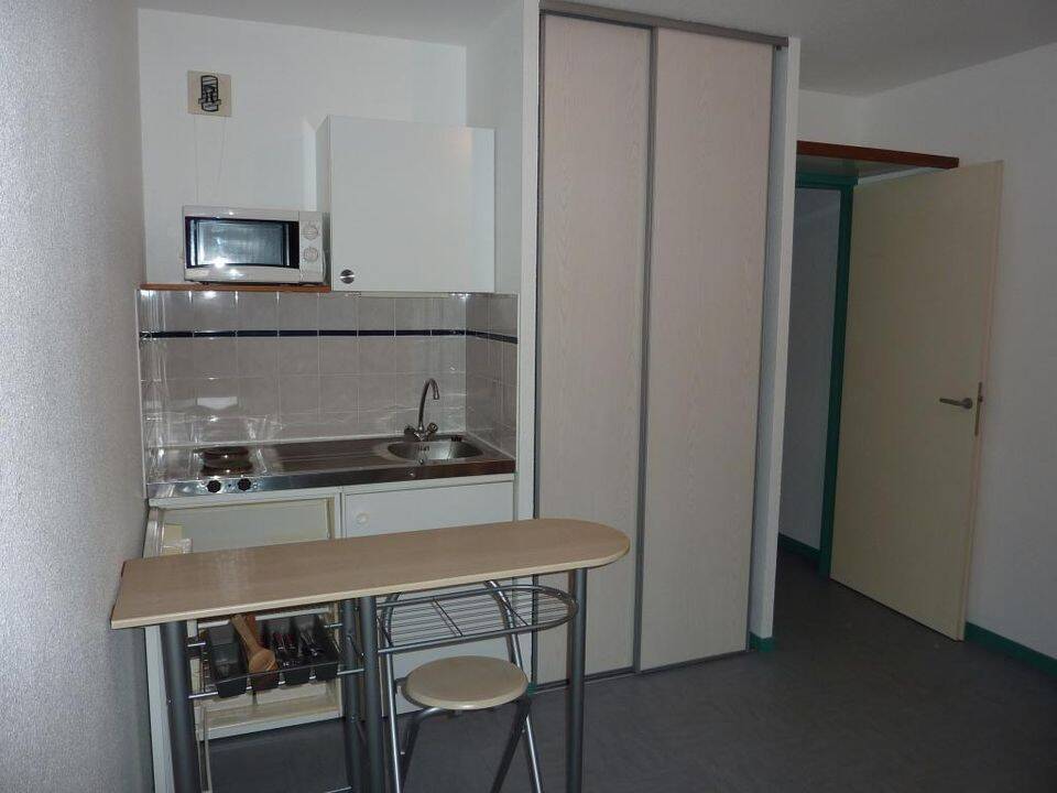 Appartement 1 pièce 20 m² · à Saint-Étienne · 20 m² · 360 €