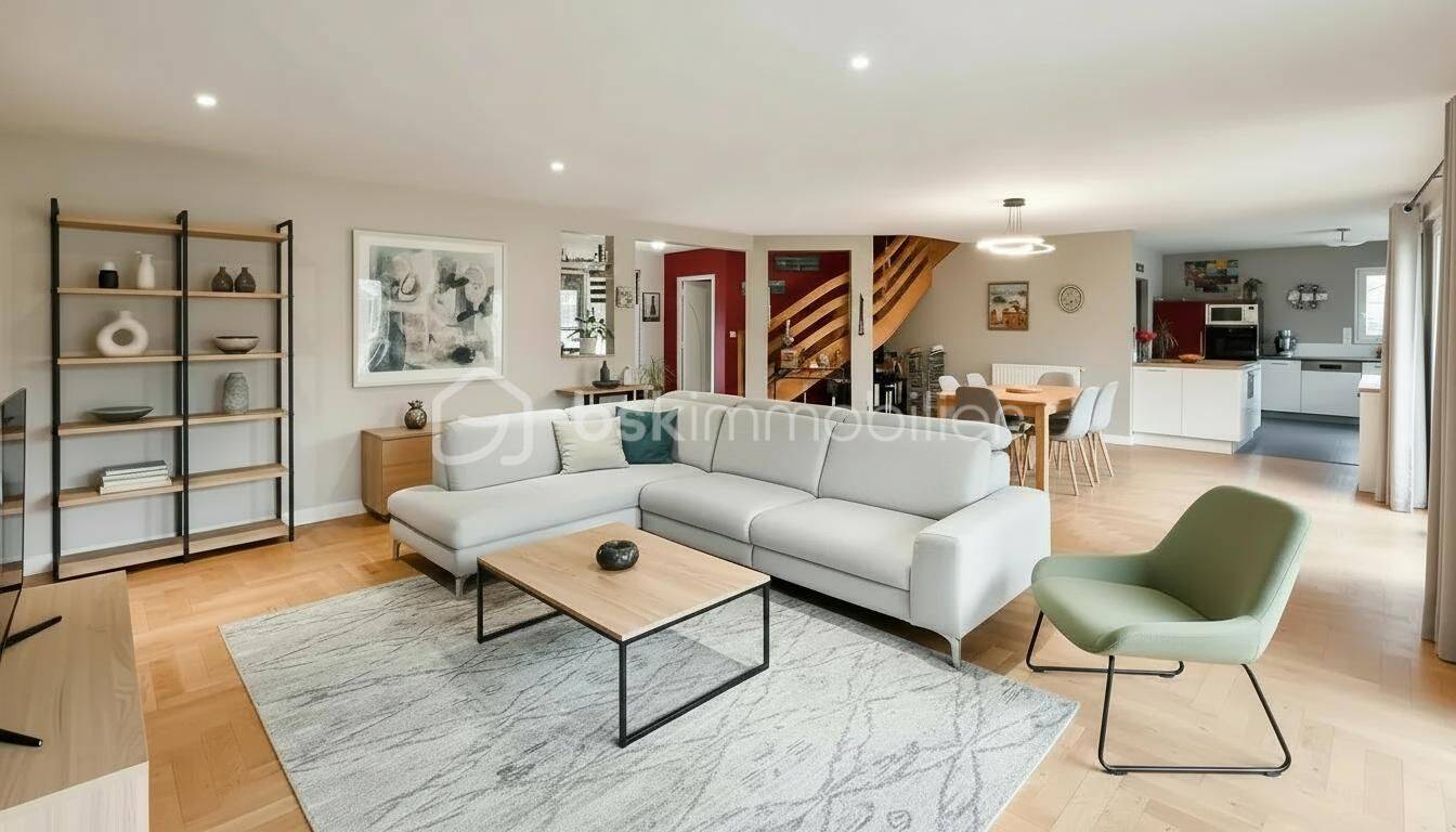 Maison 7 pièces 223 m² · à Bréal-sous-Montfort · 223 m² · 423 500 €