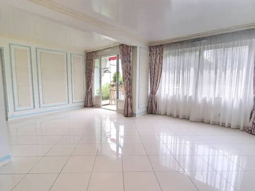 Appartement à vendre 210 000 € 5 pièces 3 chambres 91 m² Étage 2/5 Rue de Gravigny Chilly-Mazarin 91380