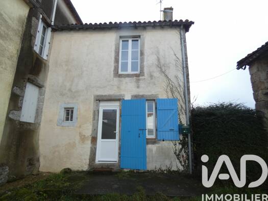 Maison à vendre 42 000 € 4 pièces 3 chambres 70 m² Moncoutant 79320