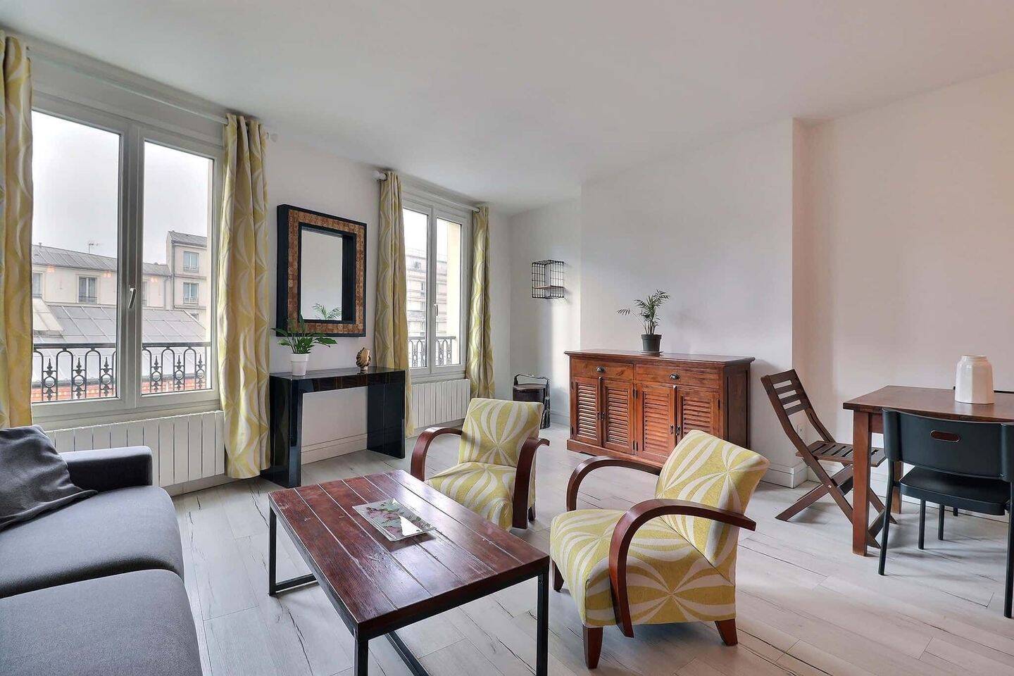 Appartement 1 pièce 52 m² · à Paris 15ème Arrondissement · 52 m² · 2 268 €