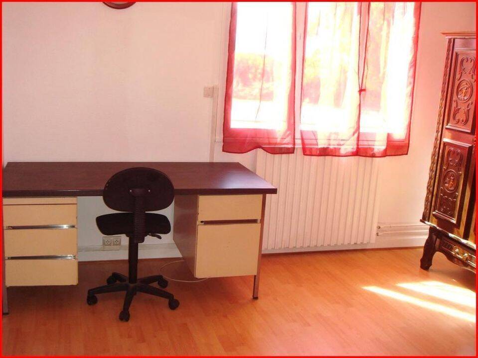 Appartement 1 pièce 30 m² · à Saint-Martin-d'Hères · 30 m² · 530 €/mois