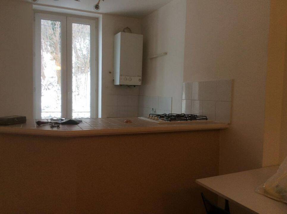 Appartement 1 pièce 32 m² · à Saint-Étienne · 32 m² · 315 €