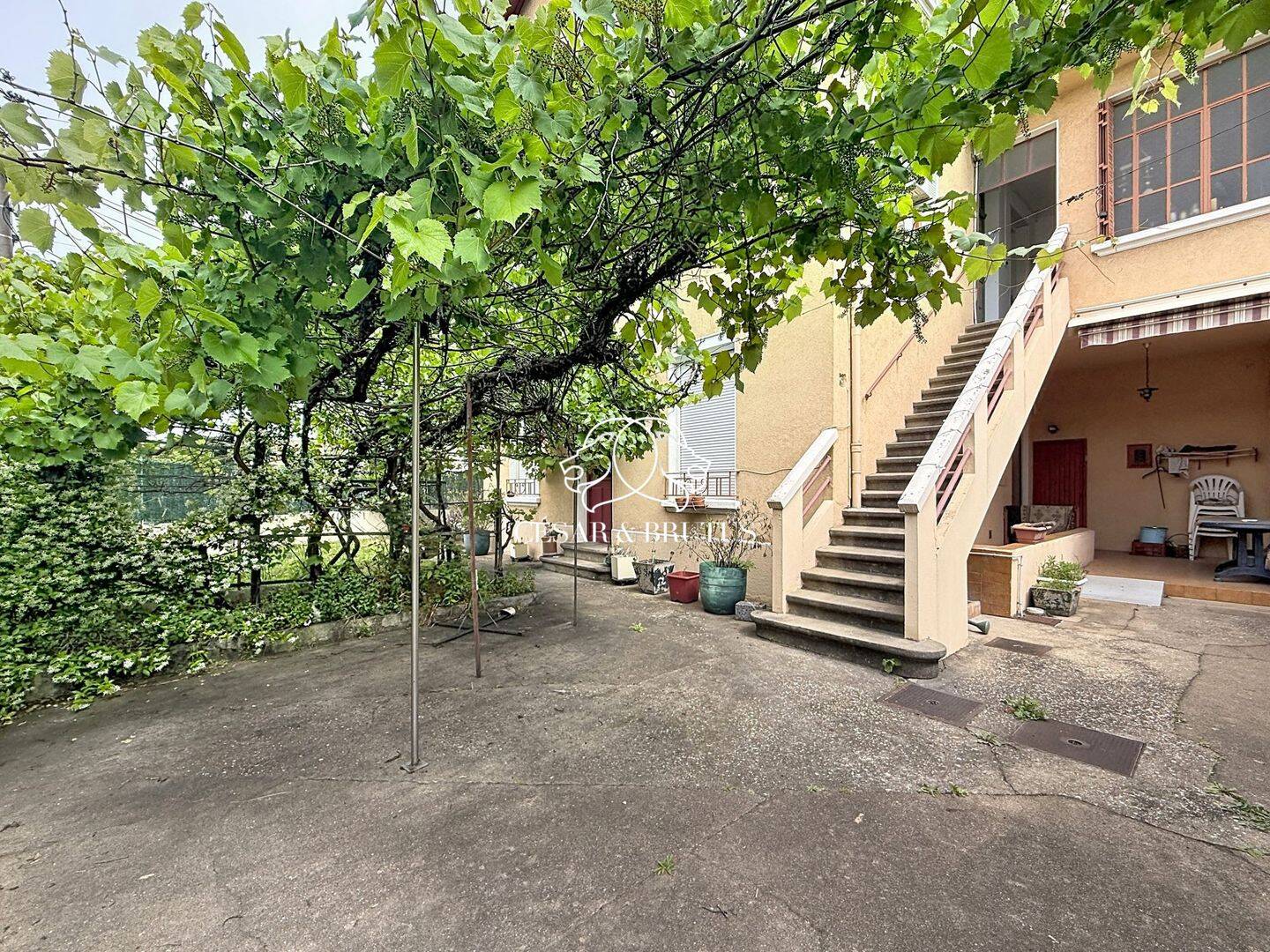 Appartement 3 pièces 55 m² · à Lyon 8ème Arrondissement · 55 m² · 215 000 €