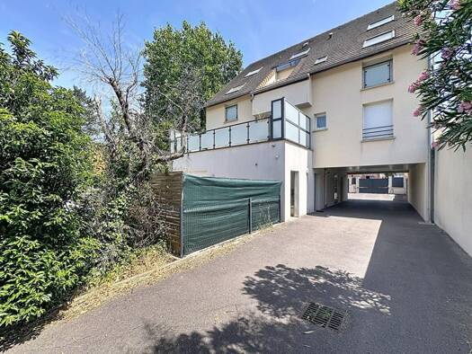 Duplex à vendre 239 000 € 3 pièces 2 chambres 68 m² Étage 2/2 Pavillons Sud Chilly-Mazarin 91380