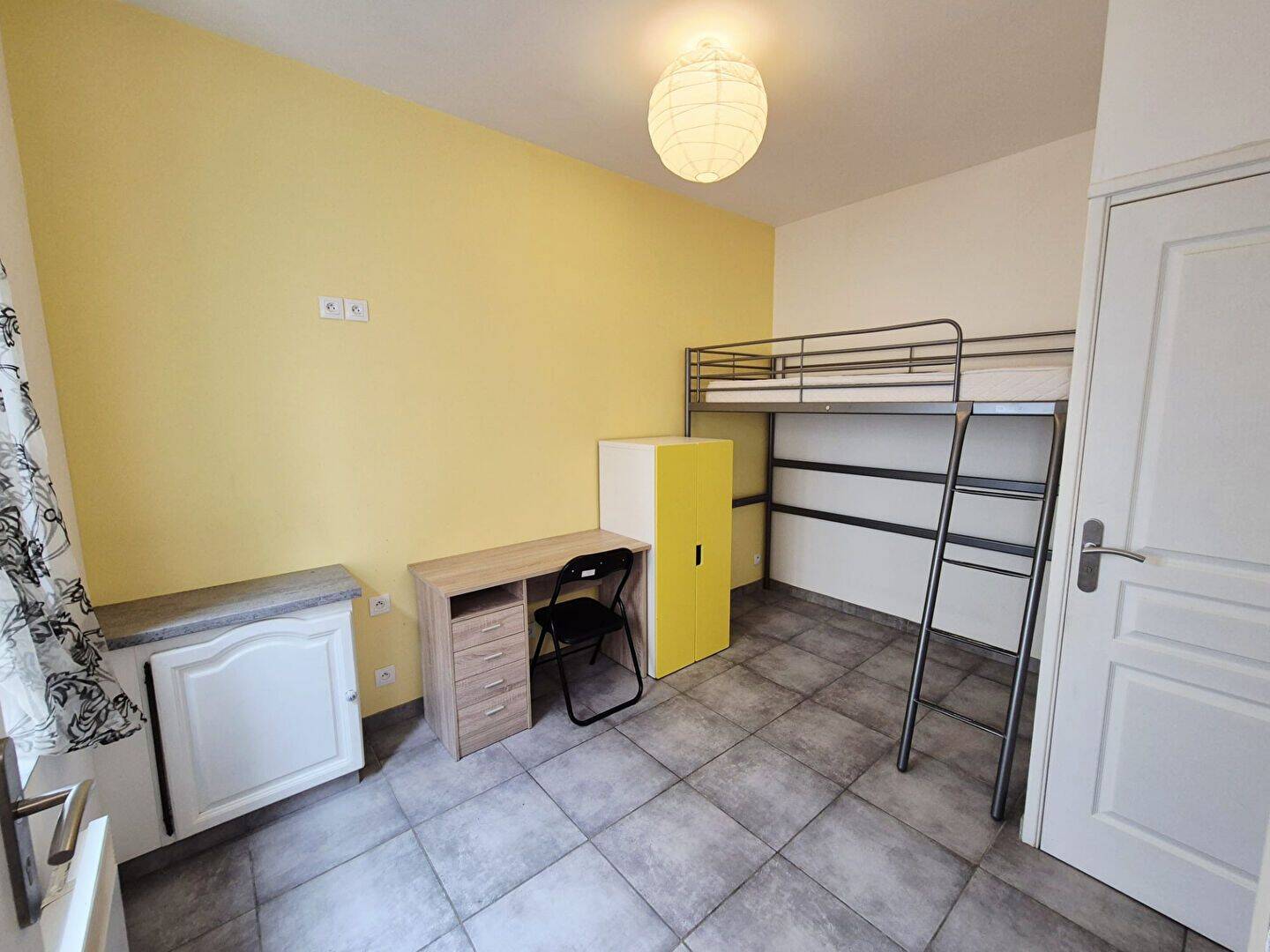 1 pièce 13 m² · à Lille · 12,5 m² · 440 €/mois