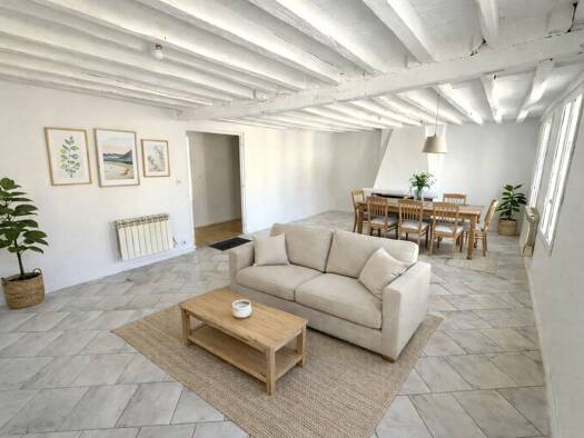 Appartement à vendre 122 000 € 5 pièces 3 chambres 113 m² Étage 1/2 Bidee Châlons-en-Champagne 51000