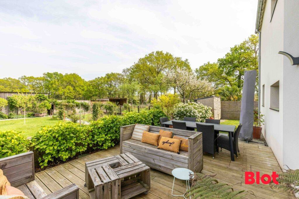 Maison 8 pièces 179 m² · à Thorigné-Fouillard · 179 m² · 548 550 €