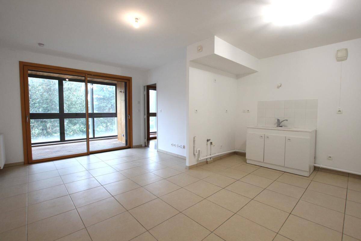 Appartement 2 pièces 46 m² · à Tassin-la-Demi-Lune · 46 m² · 910 €/mois