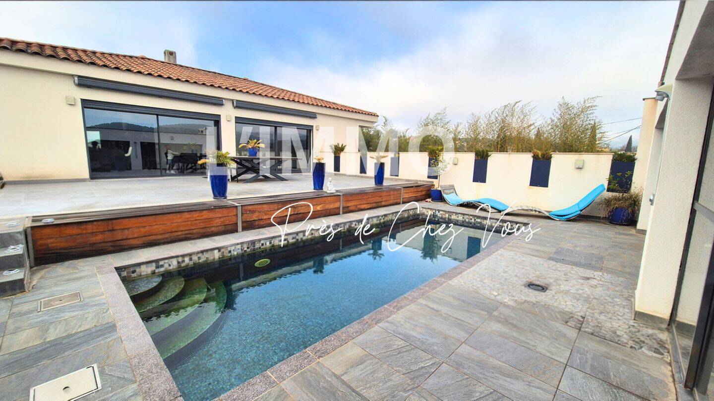 Maison 5 pièces 230 m² · à La Destrousse · 230 m² · 690 000 €