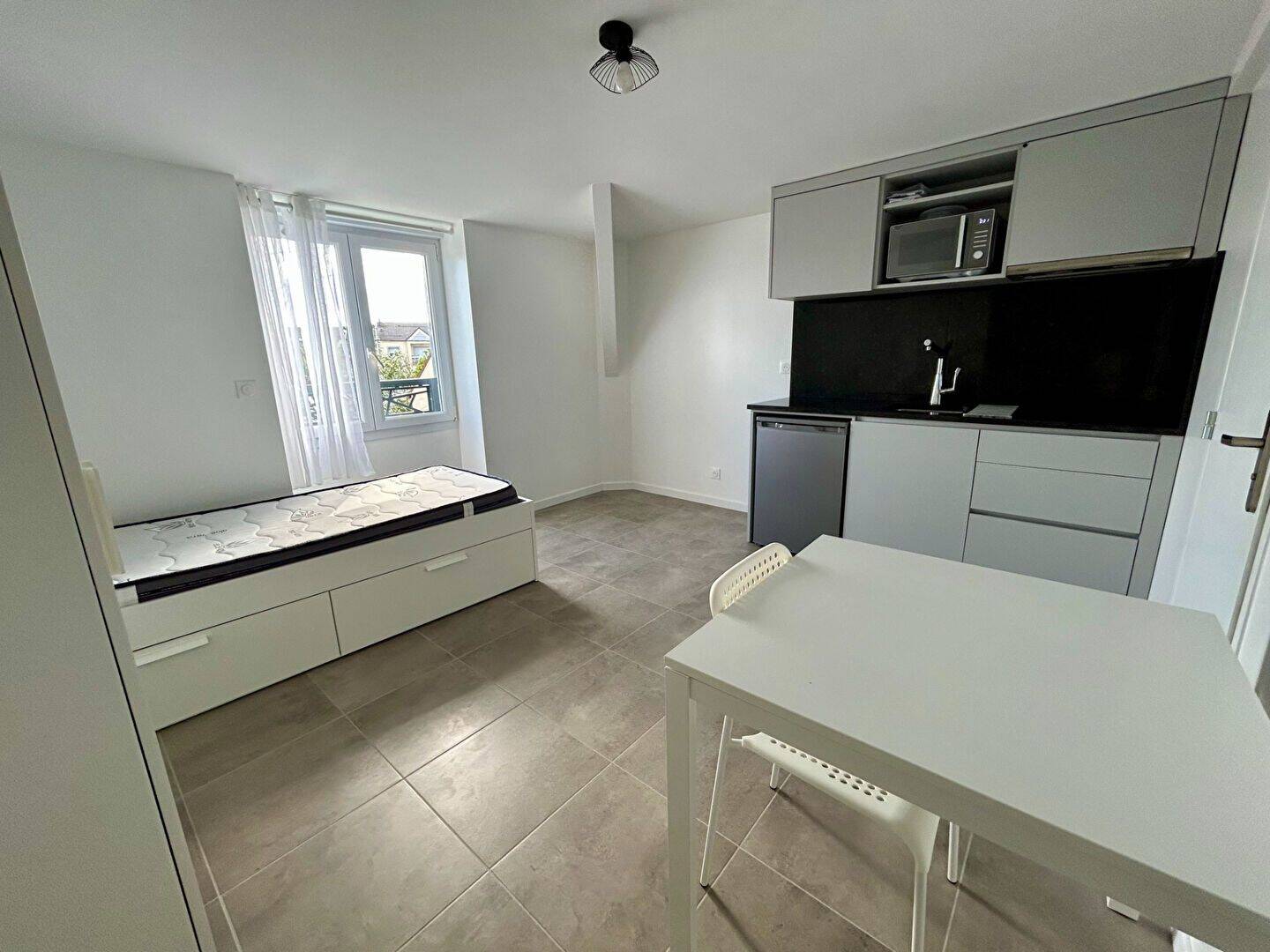 Appartement 1 pièce 18 m² · à Orsay · 18,1 m² · 604 €