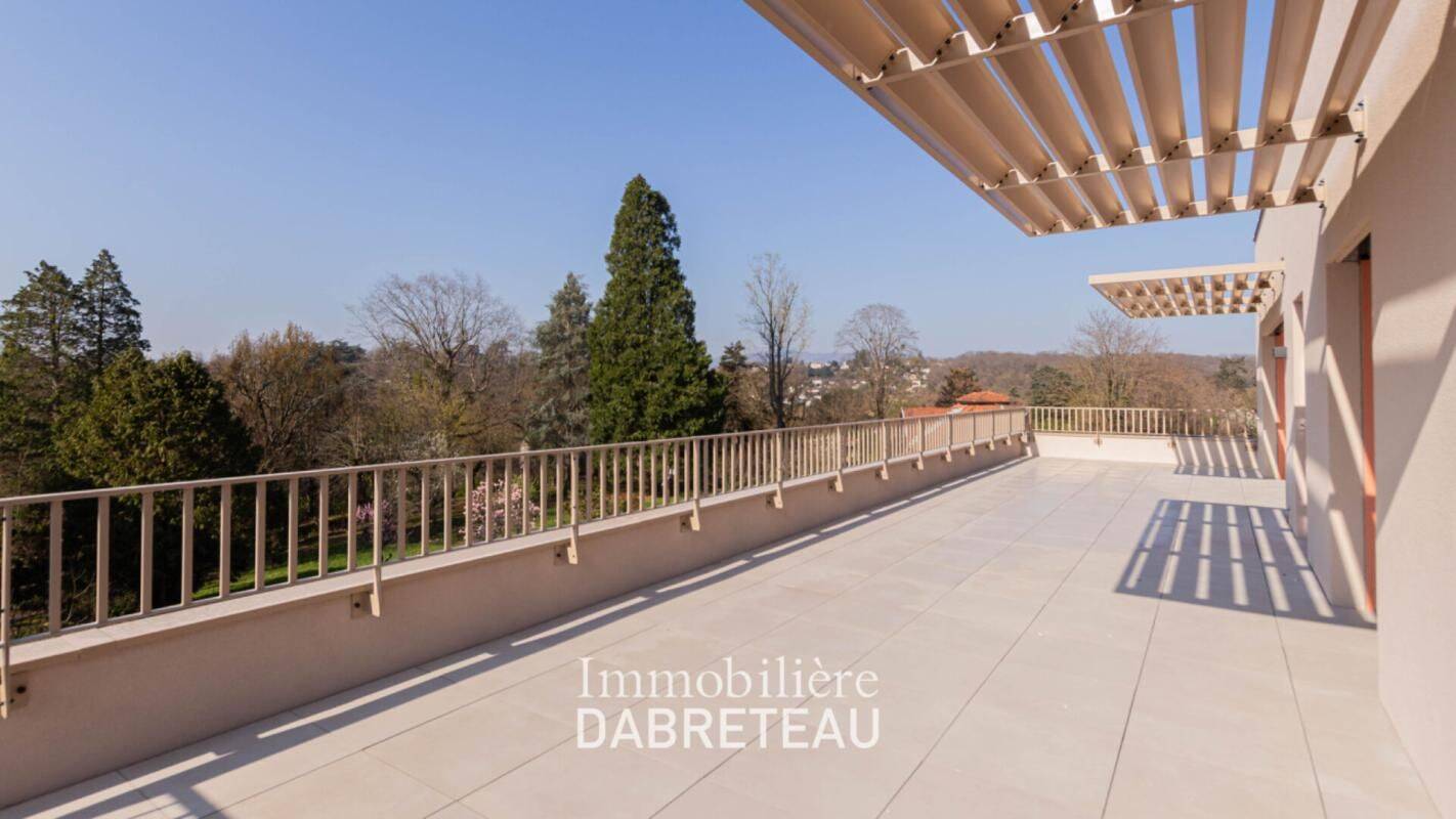 Appartement 5 pièces 126 m² · à Tassin-la-Demi-Lune · 126 m² · 840 000 €