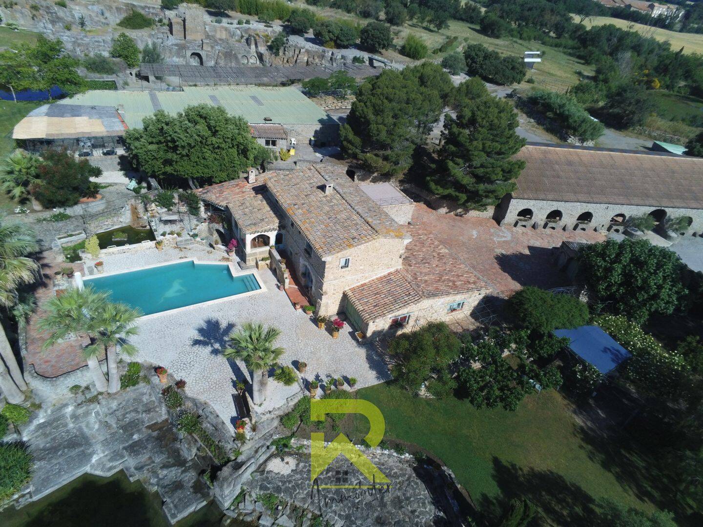Maison 6 pièces 206 m² · à Servian · 206 m² · 3 000 000 €