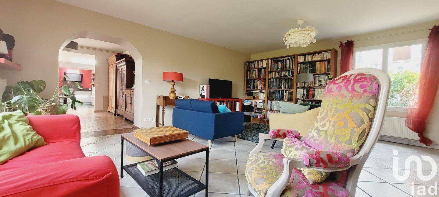 Maison 7 pièces 143 m² · à Orléans · 143 m² · 329 900 €