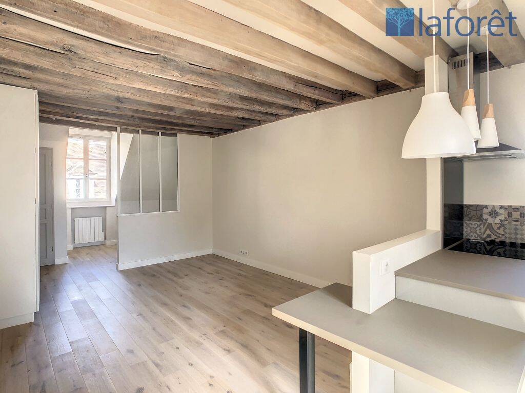 Appartement 1 pièce 33 m² · à Rambouillet · 32,6 m² · 775 €
