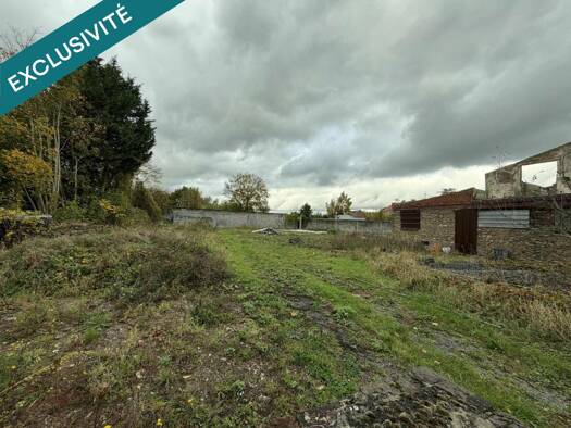 Terrain constructible à vendre 120 000 € 1 800 m² de terrain Nord Vieux-Condé 59690