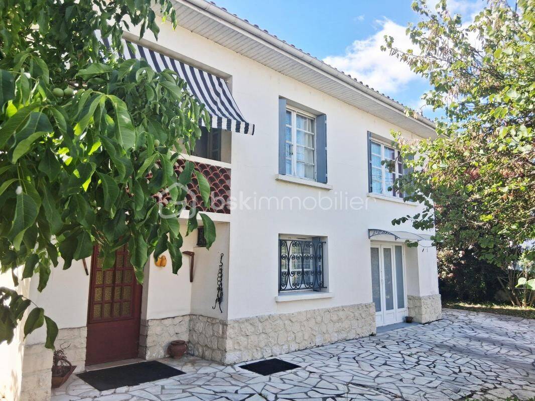Maison 5 pièces 120 m² · à Villeneuve-sur-Lot · 120 m² · 144 000 €