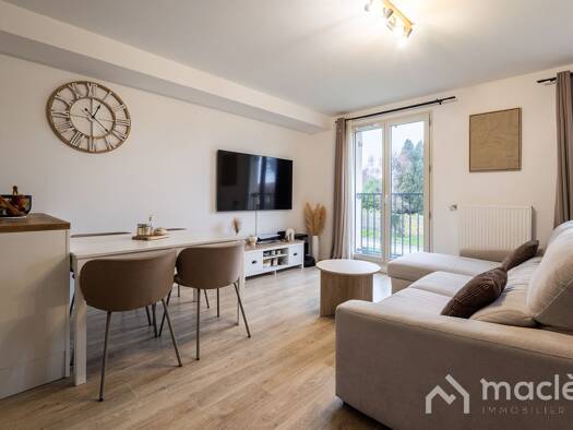Duplex à vendre 265 000 € 4 pièces 3 chambres 75 m² RDC/1 Baillet-en-France 95560