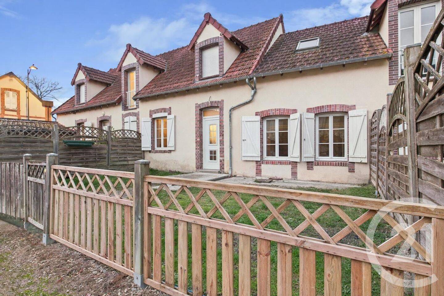Maison 4 pièces 84 m² · à Chartres · 84,3 m² · 221 900 €