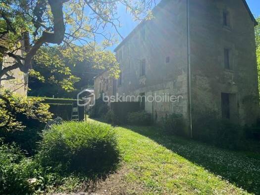 Demeure à vendre 465 000 € 10 pièces 5 chambres 311 m² Reugny 37380