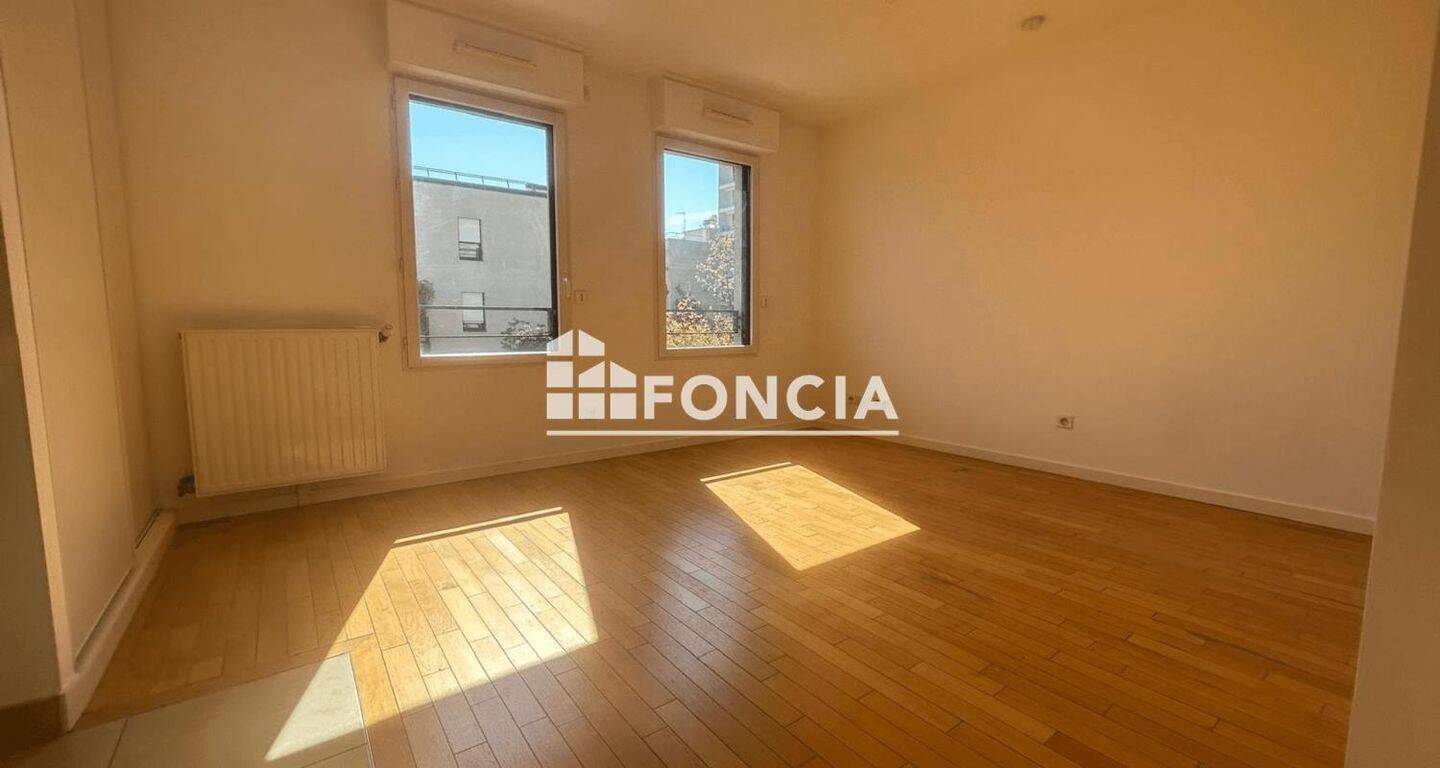Appartement 1 pièce 28 m² · à Meudon · 27,9 m² · 835 €