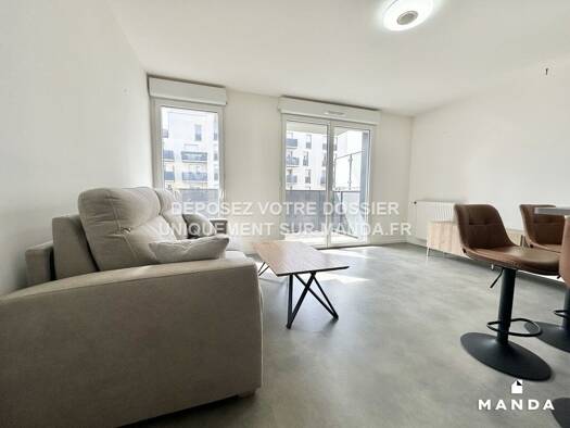 Appartement à louer 1 150 € 2 pièces 1 chambre 42 m² 2ème étage Queue d'Oiseau Les Ulis 91940