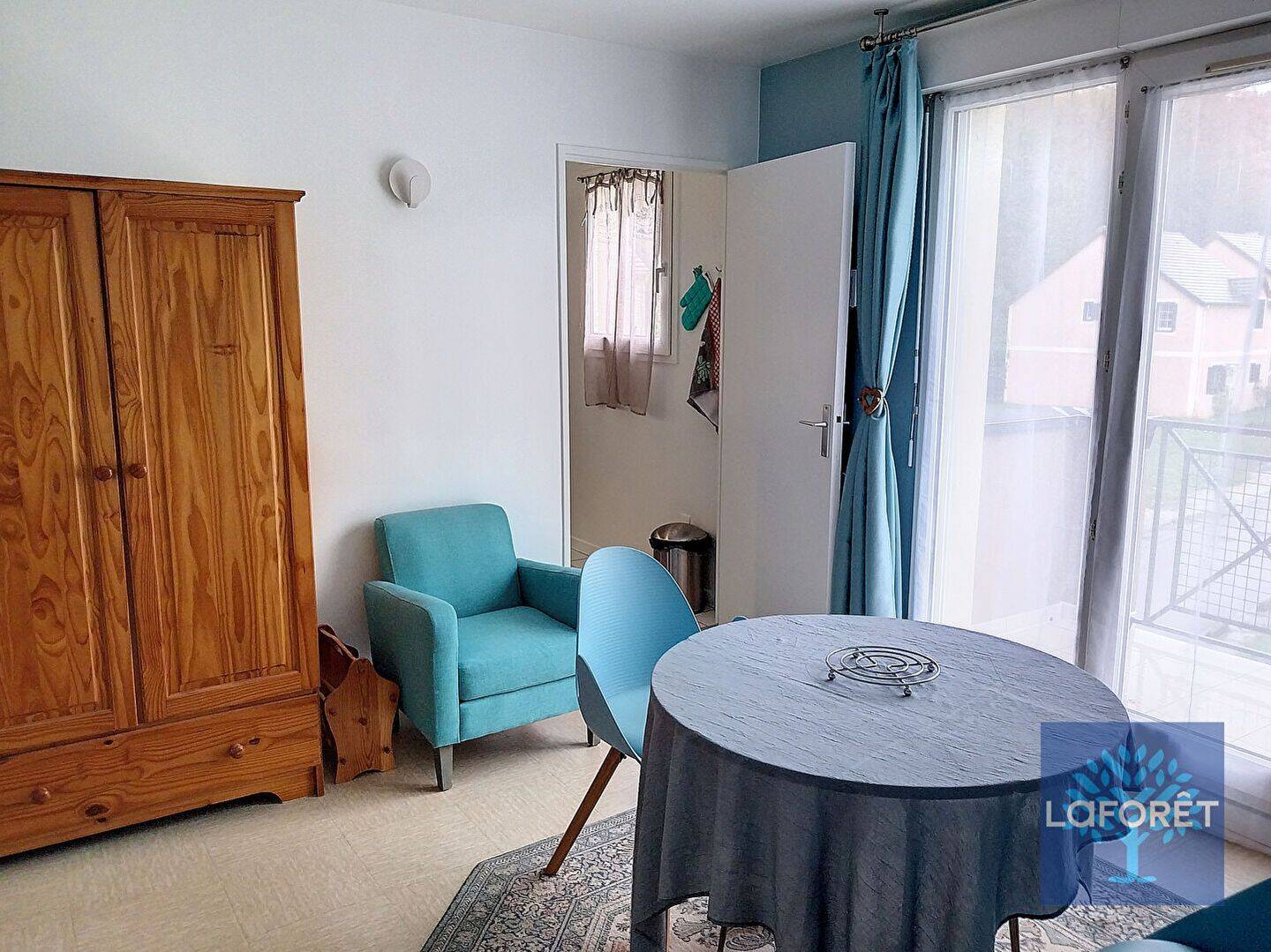 Appartement 1 pièce 30 m² · à Bures-sur-Yvette · 29,8 m² · 800 €