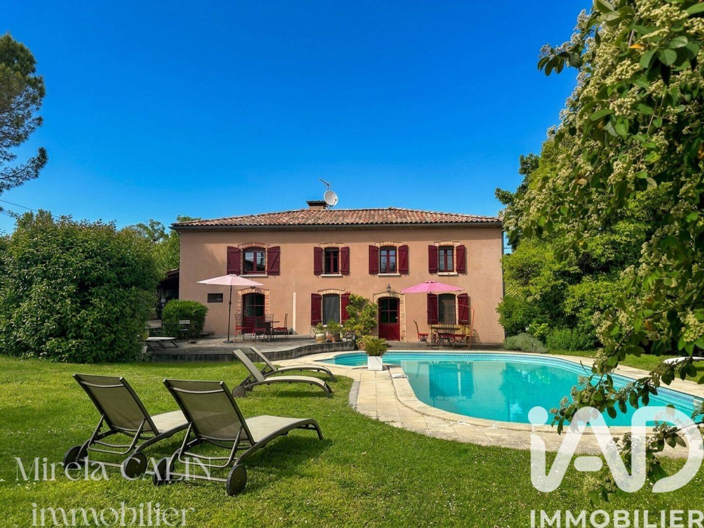 Maison 10 pièces 355 m² · à Réalville · 355 m² · 570 000 €