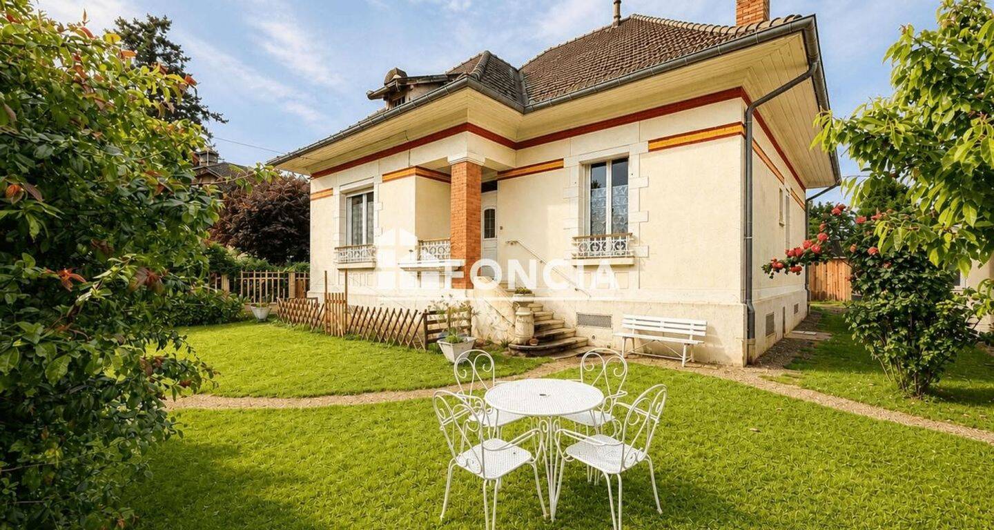 Maison 5 pièces 130 m² · à Villefranche-sur-Saône · 130,1 m² · 345 000 €