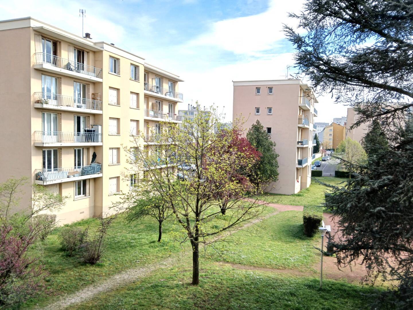 Appartement 2 pièces 40 m² · à Vénissieux · 40 m² · 144 000 €