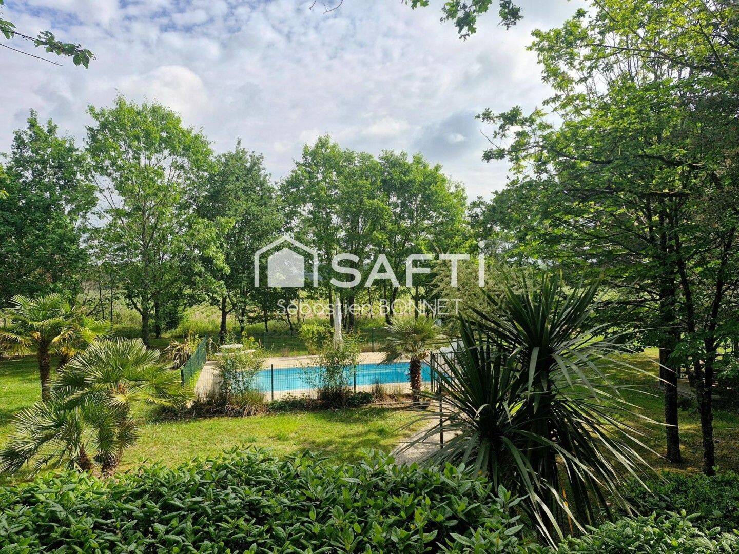 Maison 9 pièces 160 m² · à Château-Guibert · 160 m² · 319 500 €