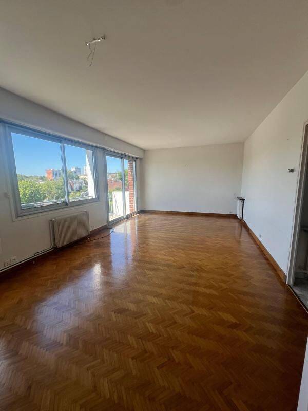Appartement 4 pièces 94 m² · à Amiens · 94 m² · 1 000 €