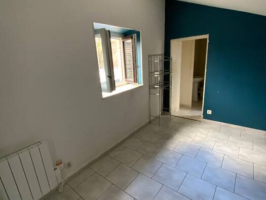 Duplex à louer 335 € 2 pièces 1 chambre 24 m² 1er étage Saint-Vallerin 71390
