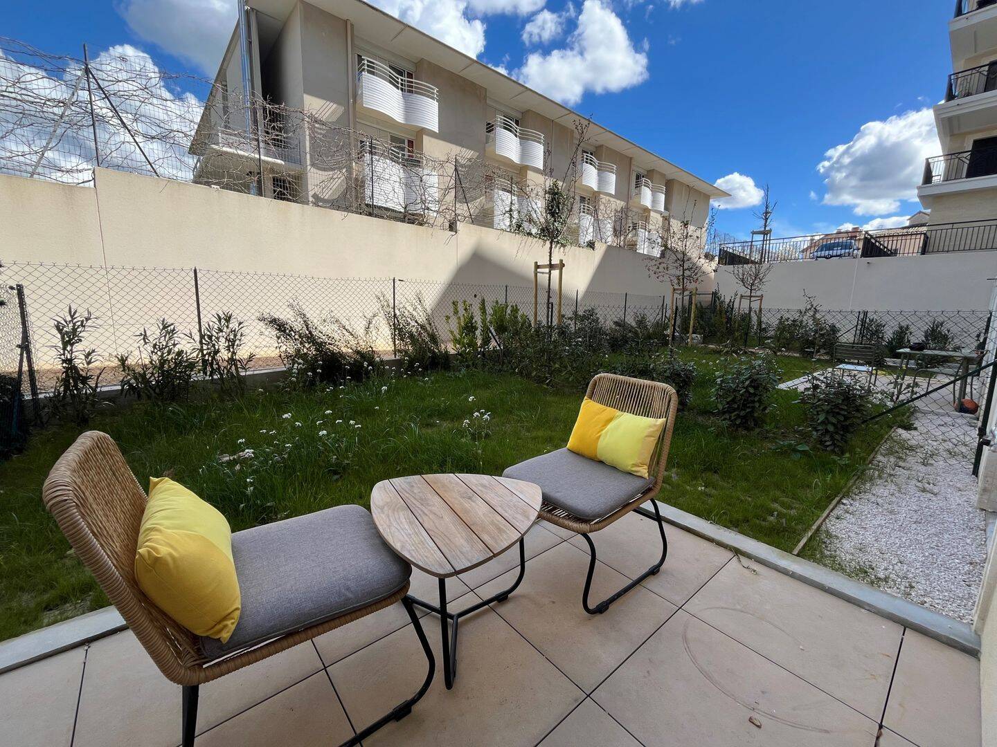 Appartement 1 pièce 37 m² · à Aix-en-Provence · 36,9 m² · 1 005 €/mois