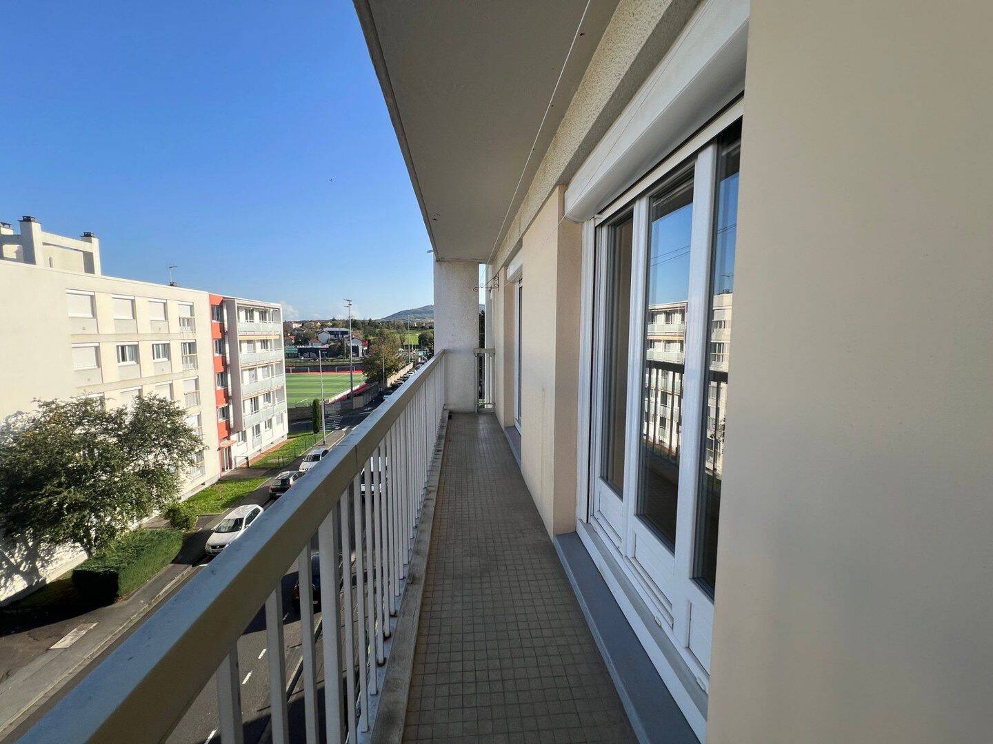 Appartement 4 pièces 77 m² · à Clermont-Ferrand · 76,7 m² · 650 €