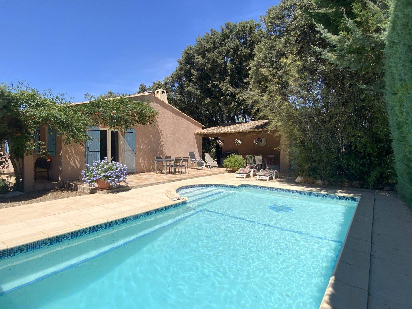 Maison 4 pièces 100 m² · à Uzès · 100 m² · 450 000 €