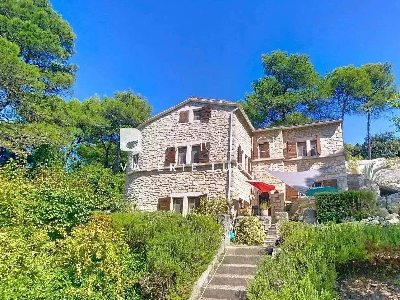 Maison 5 pièces 125 m² · à Saint-Rémy-de-Provence · 125 m² · 1 260 000 €