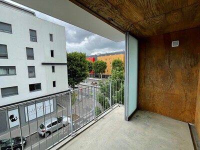 Appartement 3 pièces 52 m² · à Cenon · 52,4 m² · 726 €/mois