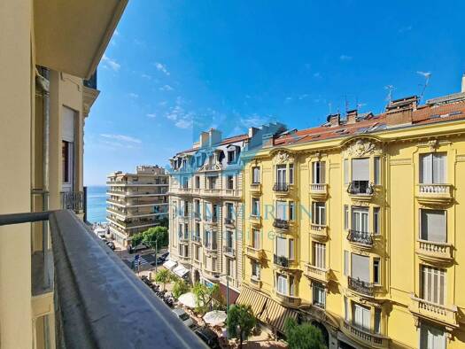 Appartement à vendre 155 000 € 1 pièce 17,7 m² 5ème étage Carei-Monti Menton 06500
