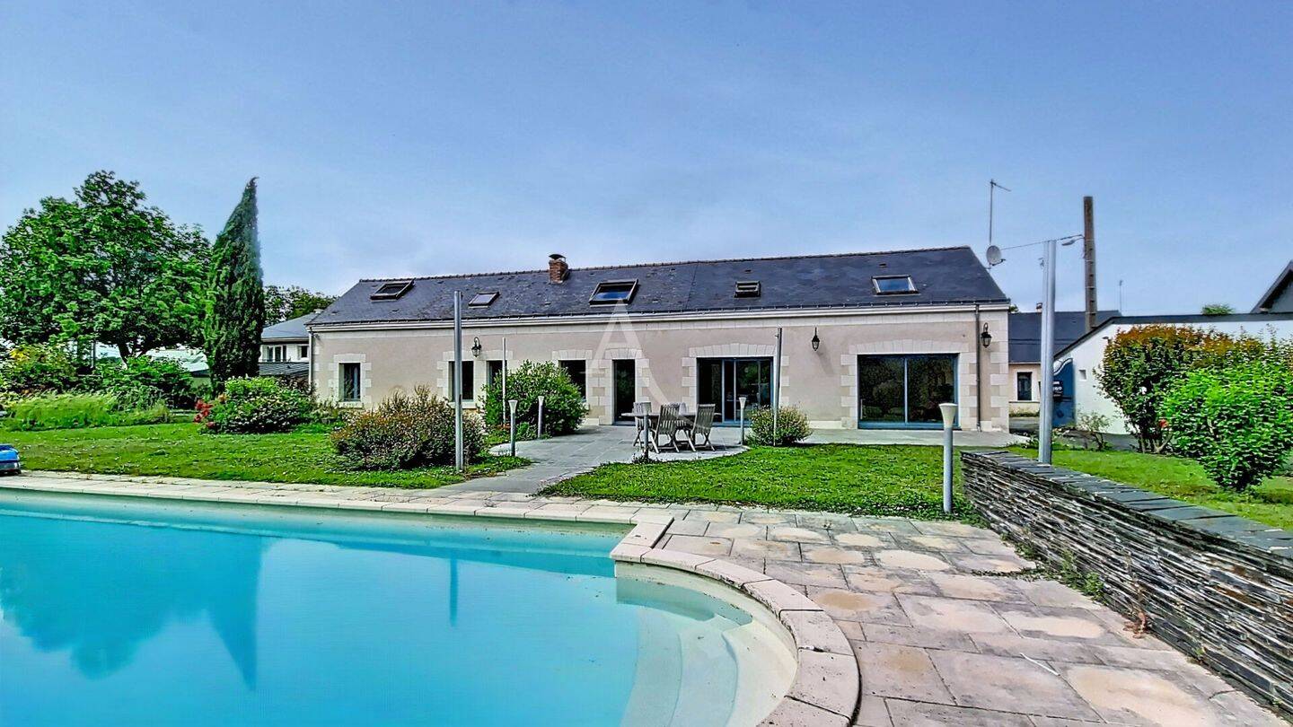 Maison 7 pièces 190 m² · à Verrières-en-Anjou · 190 m² · 548 900 €