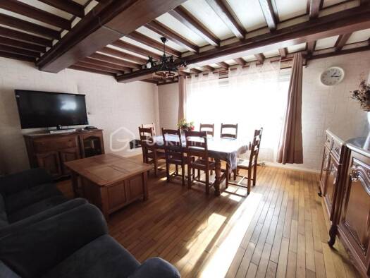 Appartement à vendre 210 000 € 4 pièces 3 chambres 81,1 m² RDC/4 Le Port Caen 14000