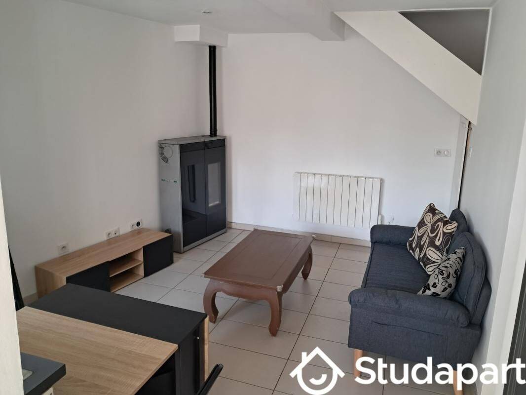 Maison 3 pièces 43 m² · à Pierrevillers · 43 m² · 740 €/mois