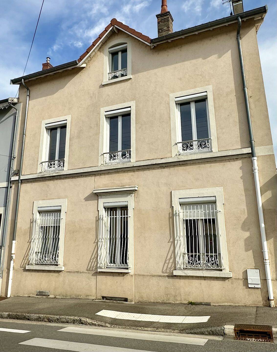 Appartement 5 pièces 116 m² · à Oullins-Pierre-Bénite · 115,9 m² · 350 000 €